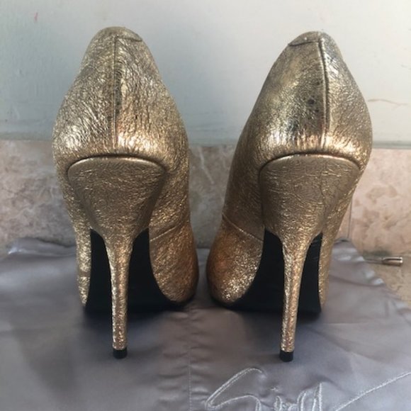 Giuseppe Zanotti Gold Peep-Toe Pump - Picture 3 of 6